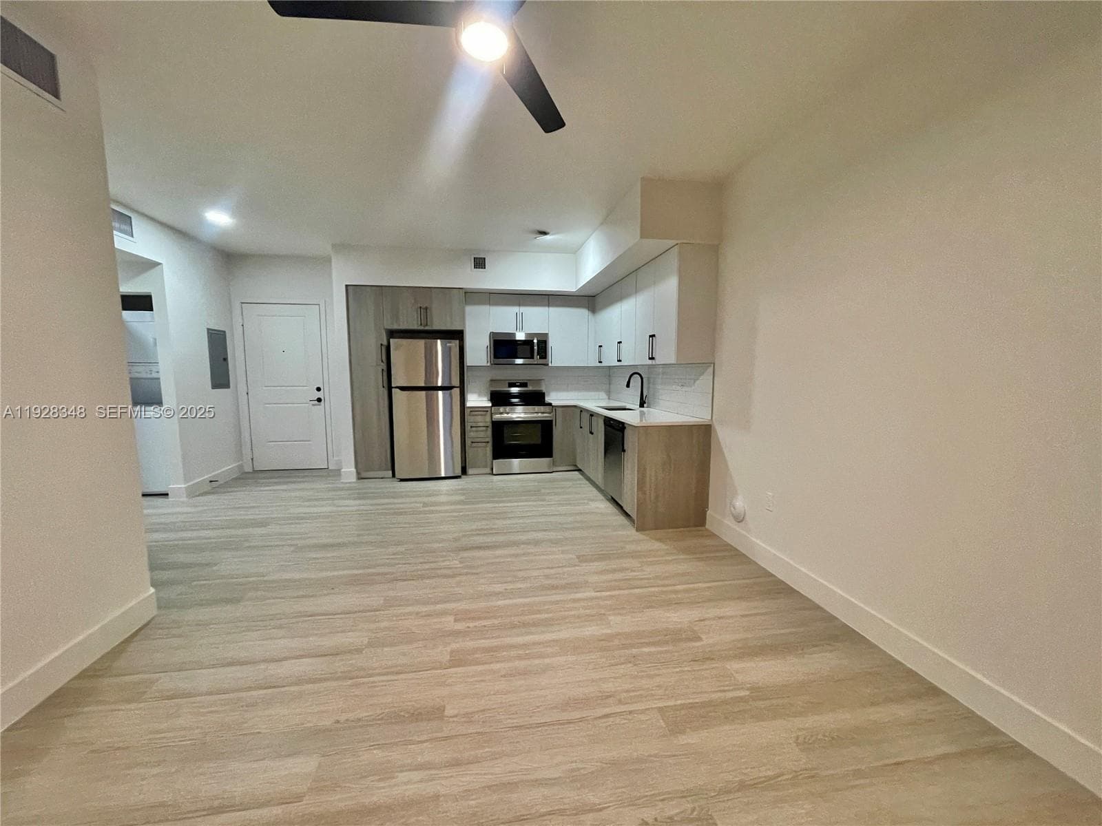 18412 Homestead Ave # 124, Miami FL 33157 — 2