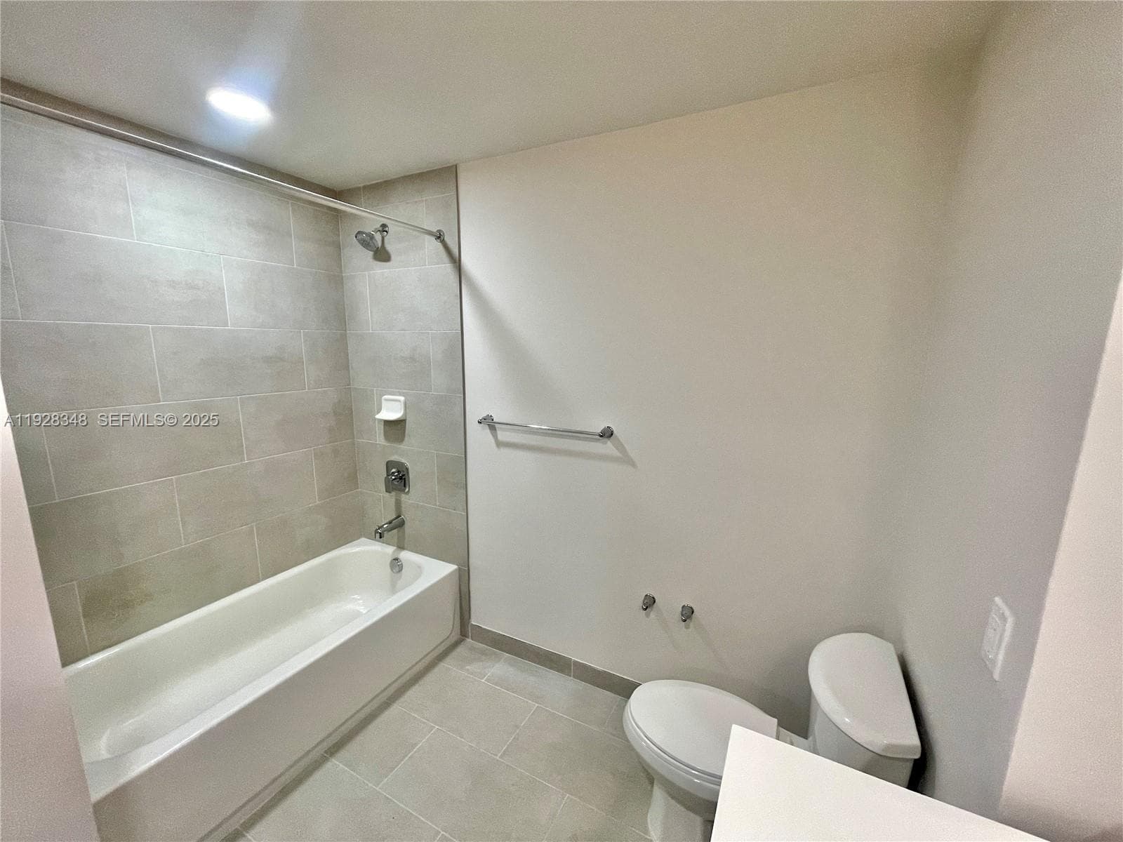 18412 Homestead Ave # 124, Miami FL 33157 — 10
