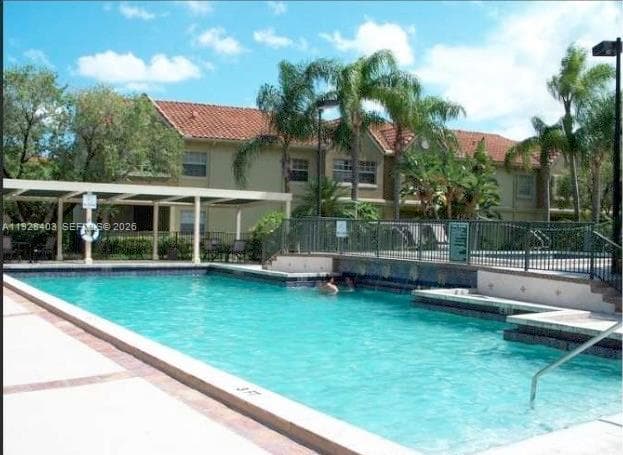 18324 NW 68 # H, Hialeah FL 33015 — 12