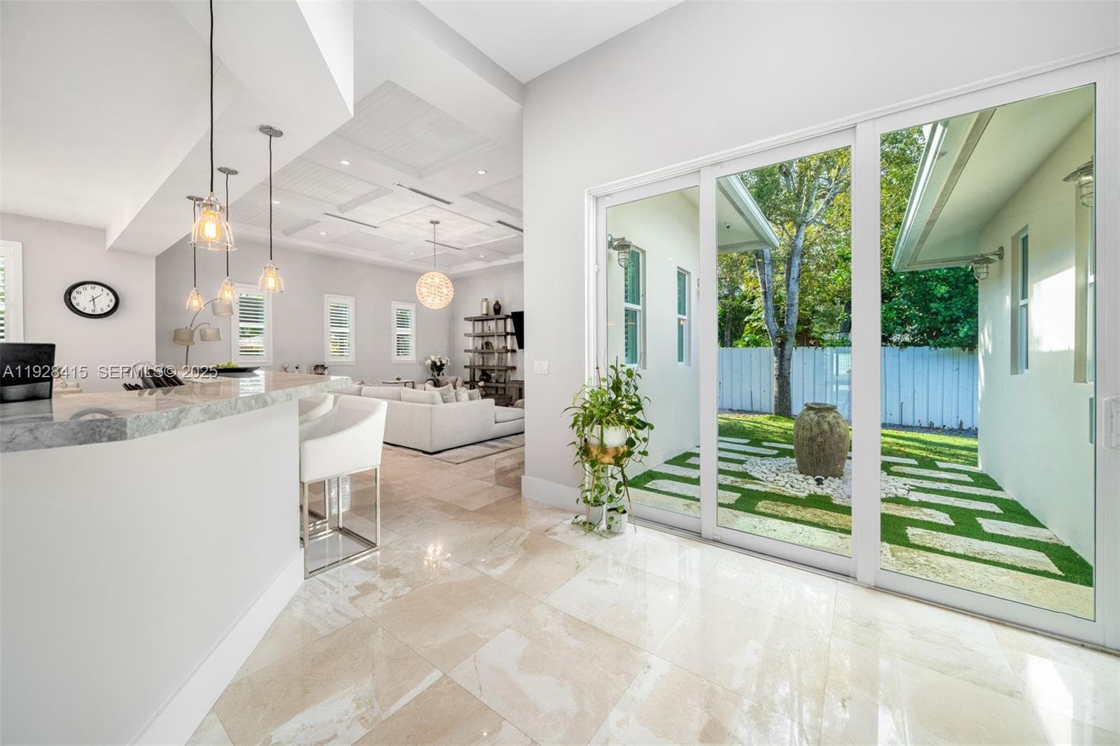 7222 SW 79th Ter, Miami FL 33143 — 5