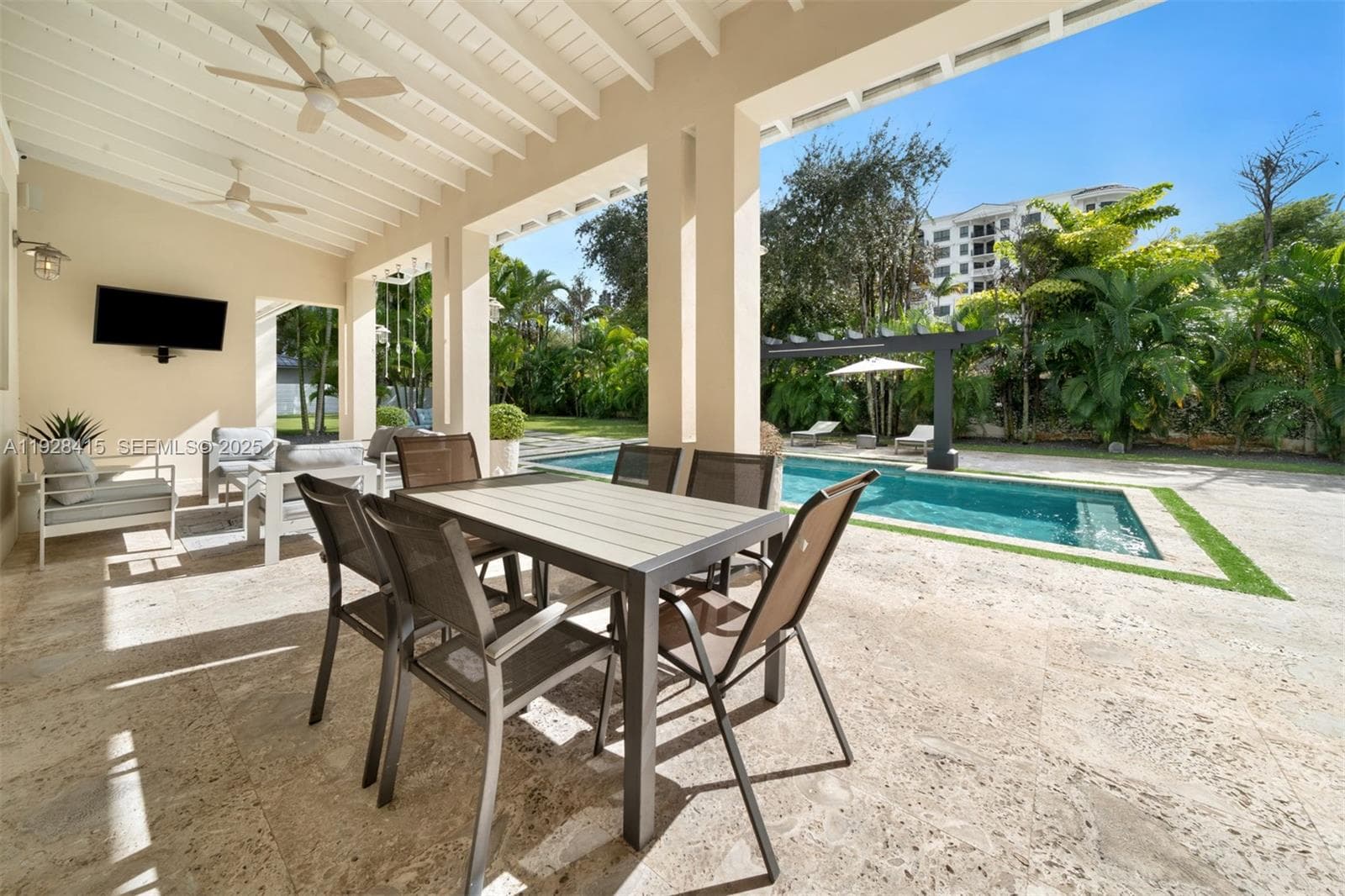 7222 SW 79th Ter, Miami FL 33143 — 24