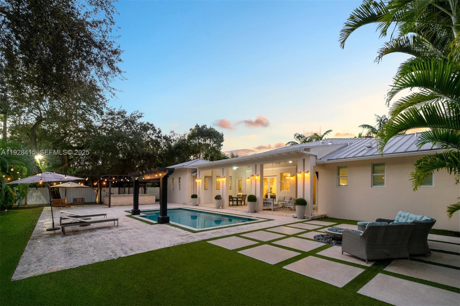 7222 SW 79th Ter, Miami FL 33143 — 40