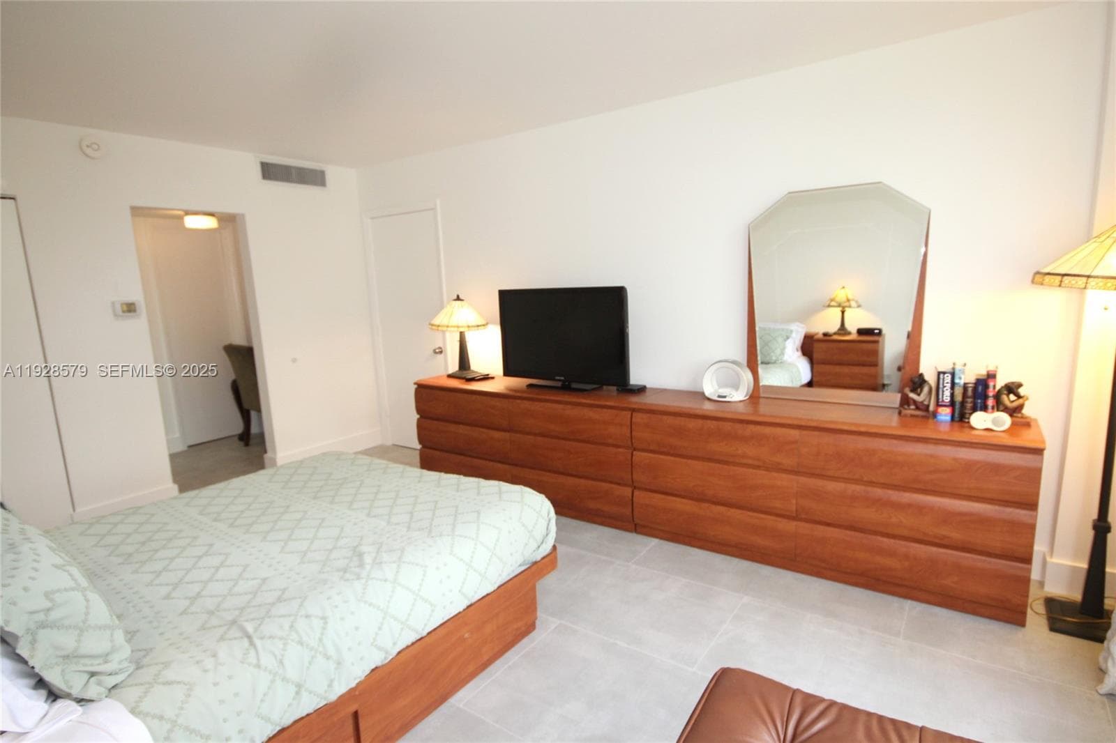 Seacoast 5151 Condo, Miami Beach, FL — 21