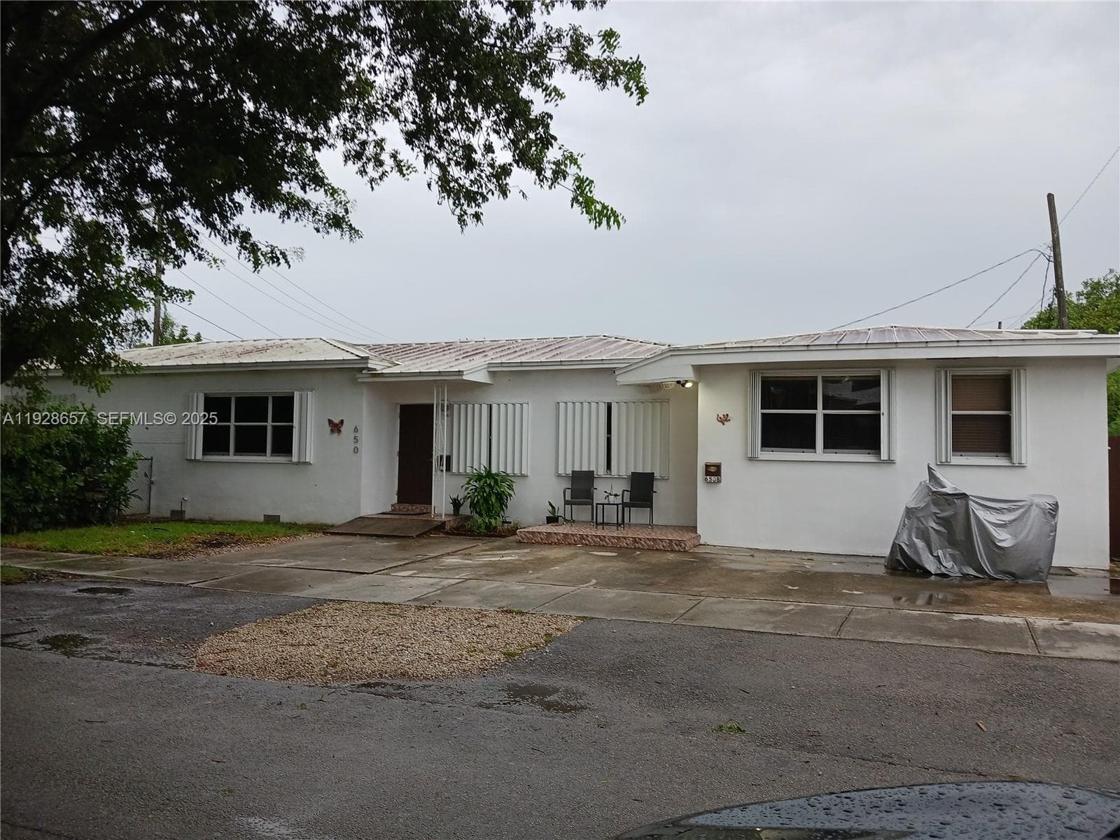 650 SW 44th Ct, Miami FL 33134 — 1