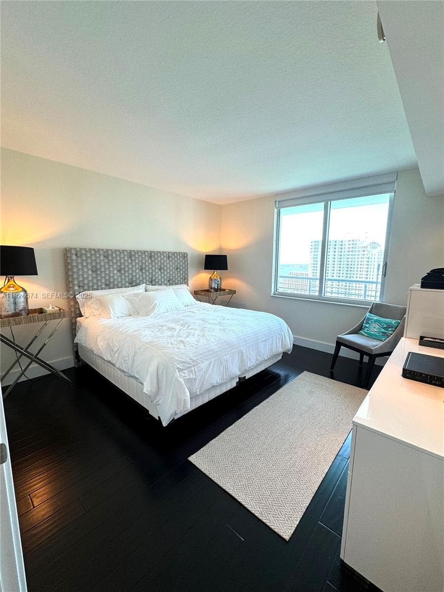 335 S Biscayne Blvd # 2403, Miami FL 33131 — 12
