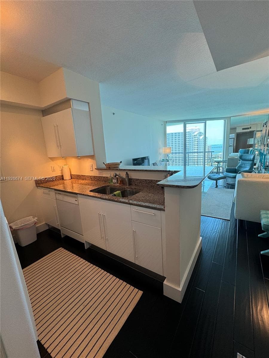 335 S Biscayne Blvd # 2403, Miami FL 33131 — 4