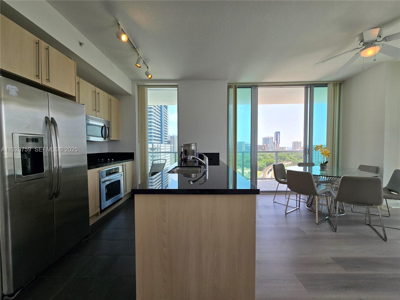 79 SW 12th St, Miami FL 33130 — 6