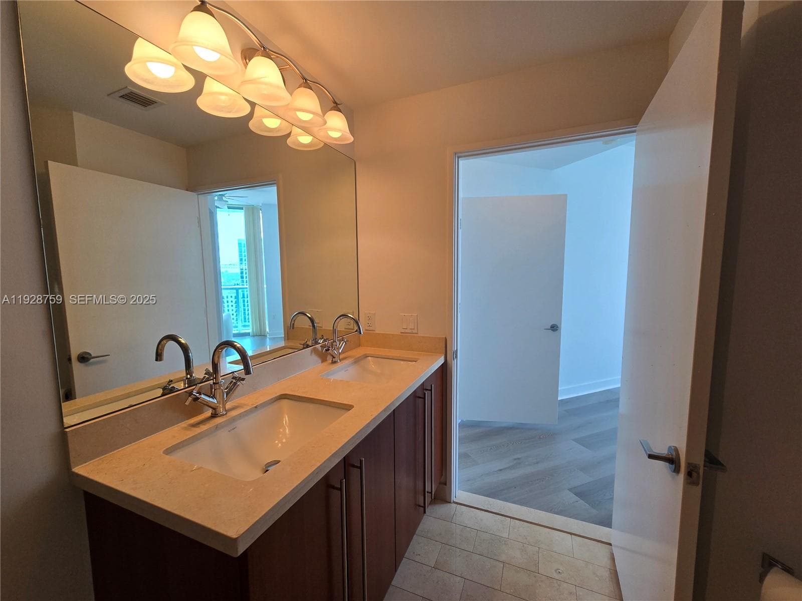 79 SW 12th St, Miami FL 33130 — 11