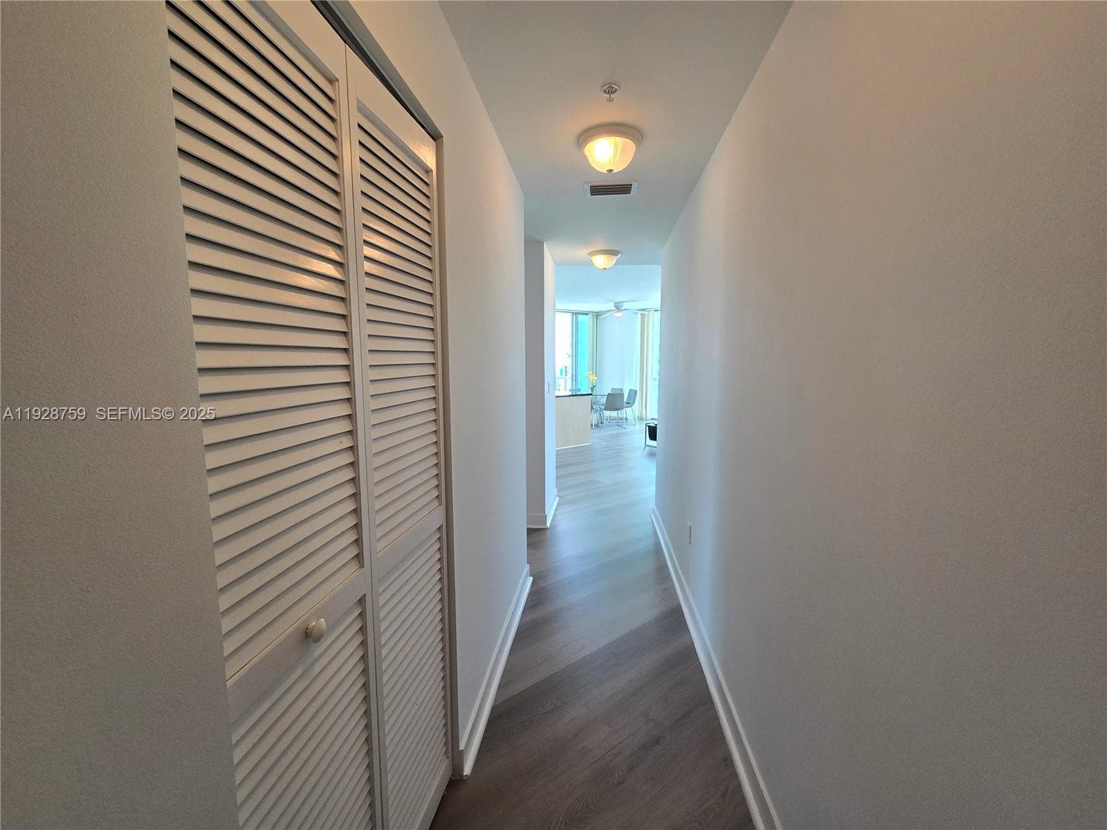 79 SW 12th St, Miami FL 33130 — 25