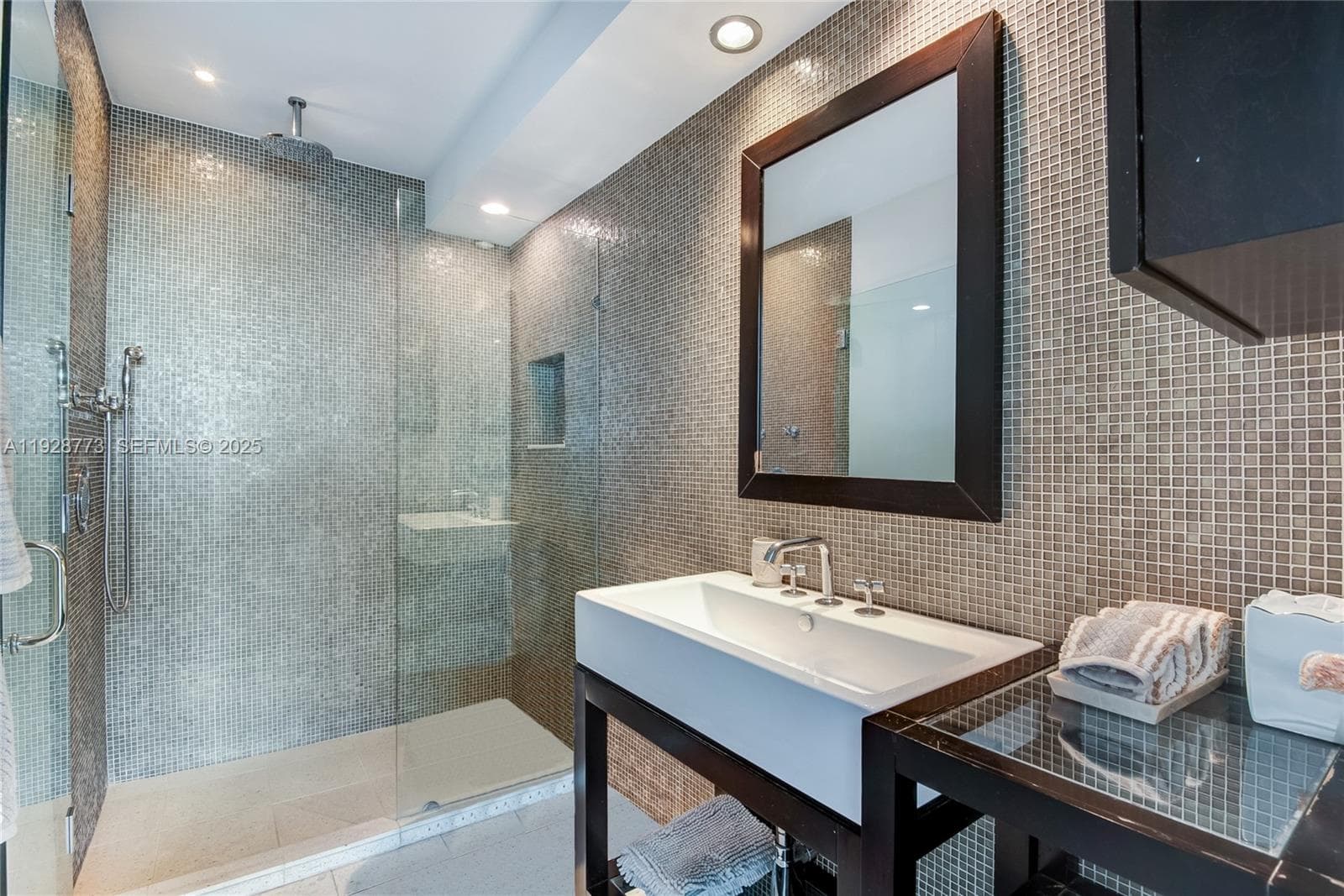 1000 West Ave # 311, Miami Beach FL 33139 — 14