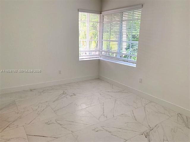 1000 Meridian Ave # 23, Miami Beach FL 33139 — 8