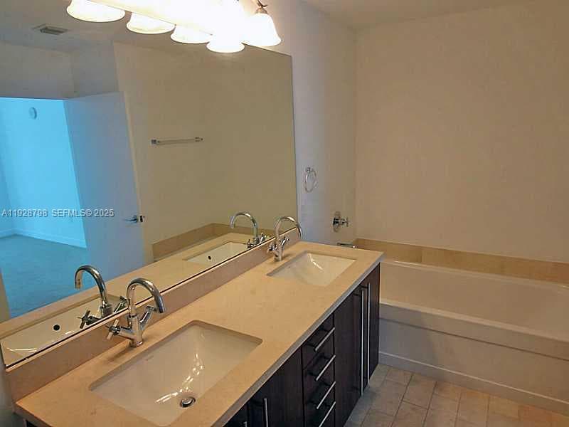 1111 SW 1st Ave # 1123N, Miami FL 33130 — 11