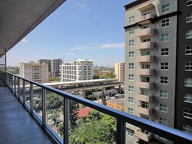 1111 SW 1st Ave # 1123N, Miami FL 33130 — 4