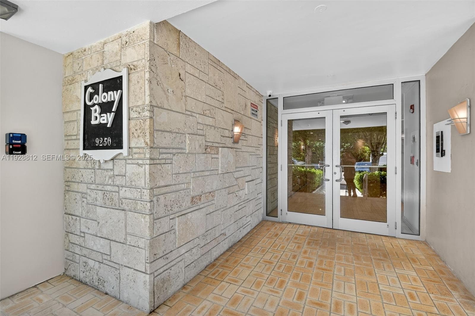 9250 W Bay Harbor Dr # 5D, Bay Harbor Islands FL 33154 — 60