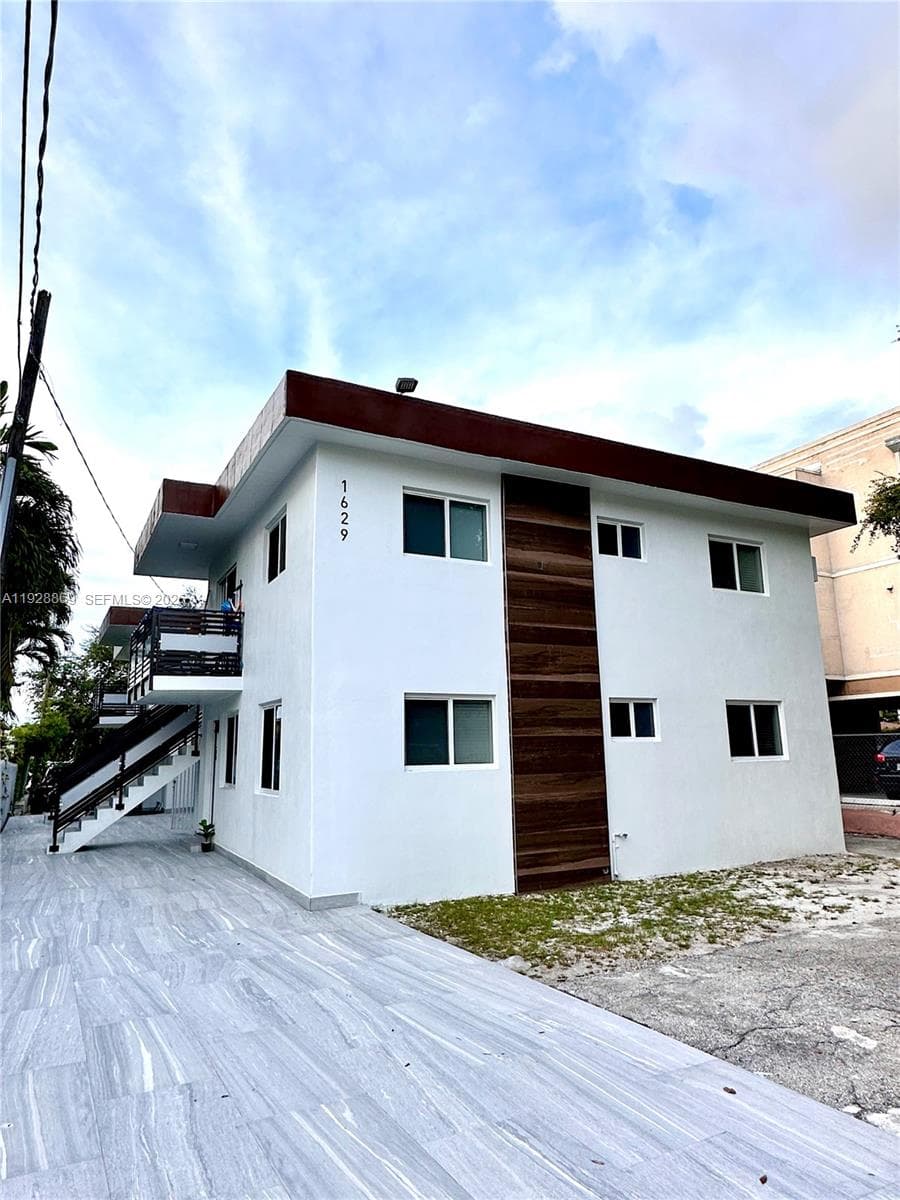 1629 SW 3rd St # 5, Miami FL 33135 — 1