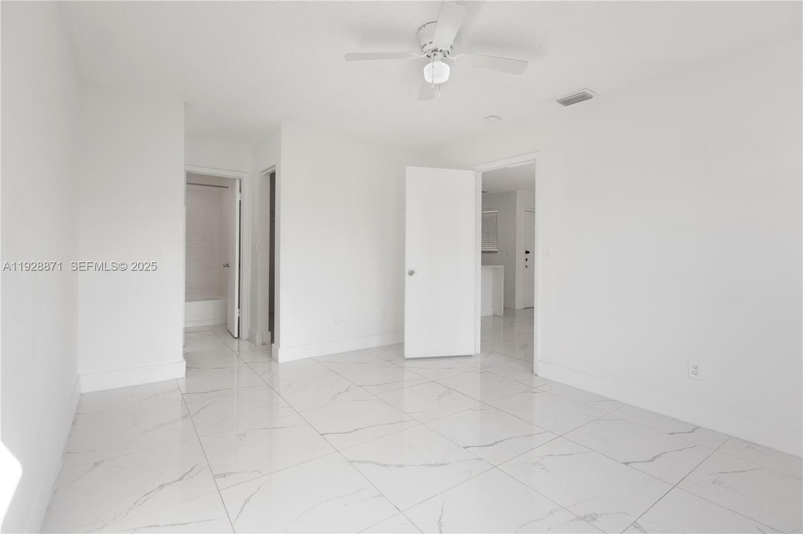 6580 W 27th Ct # 21, Hialeah FL 33016 — 12