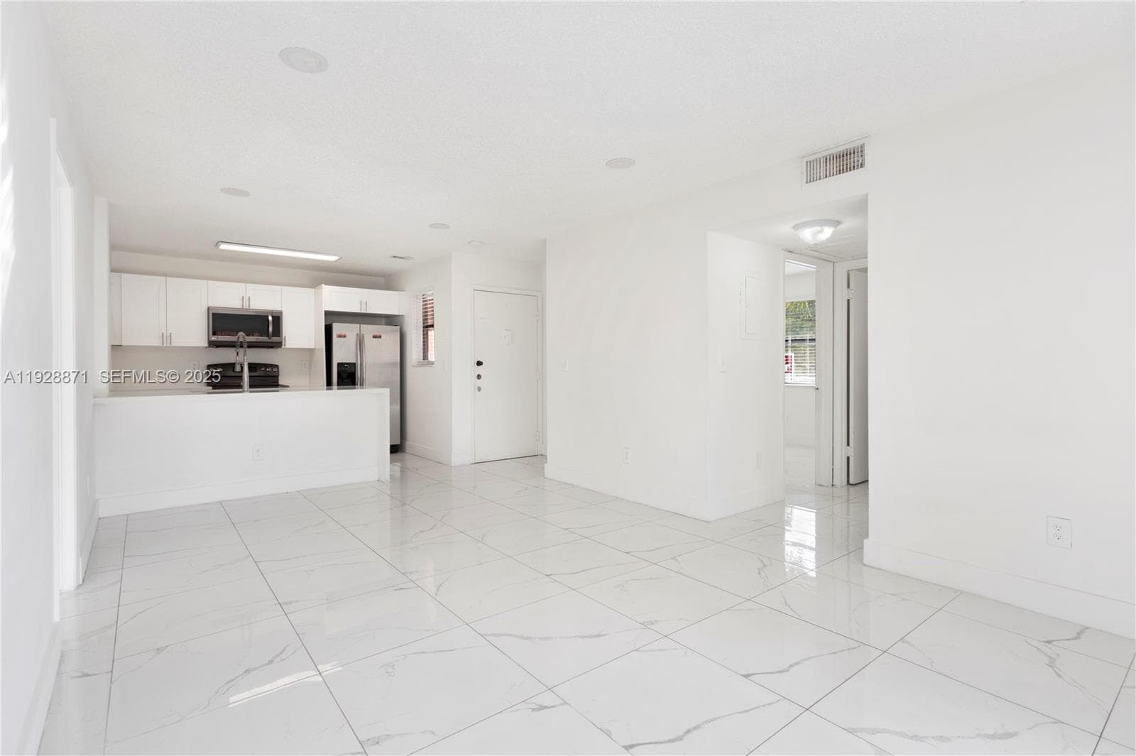 6580 W 27th Ct # 21, Hialeah FL 33016 — 7