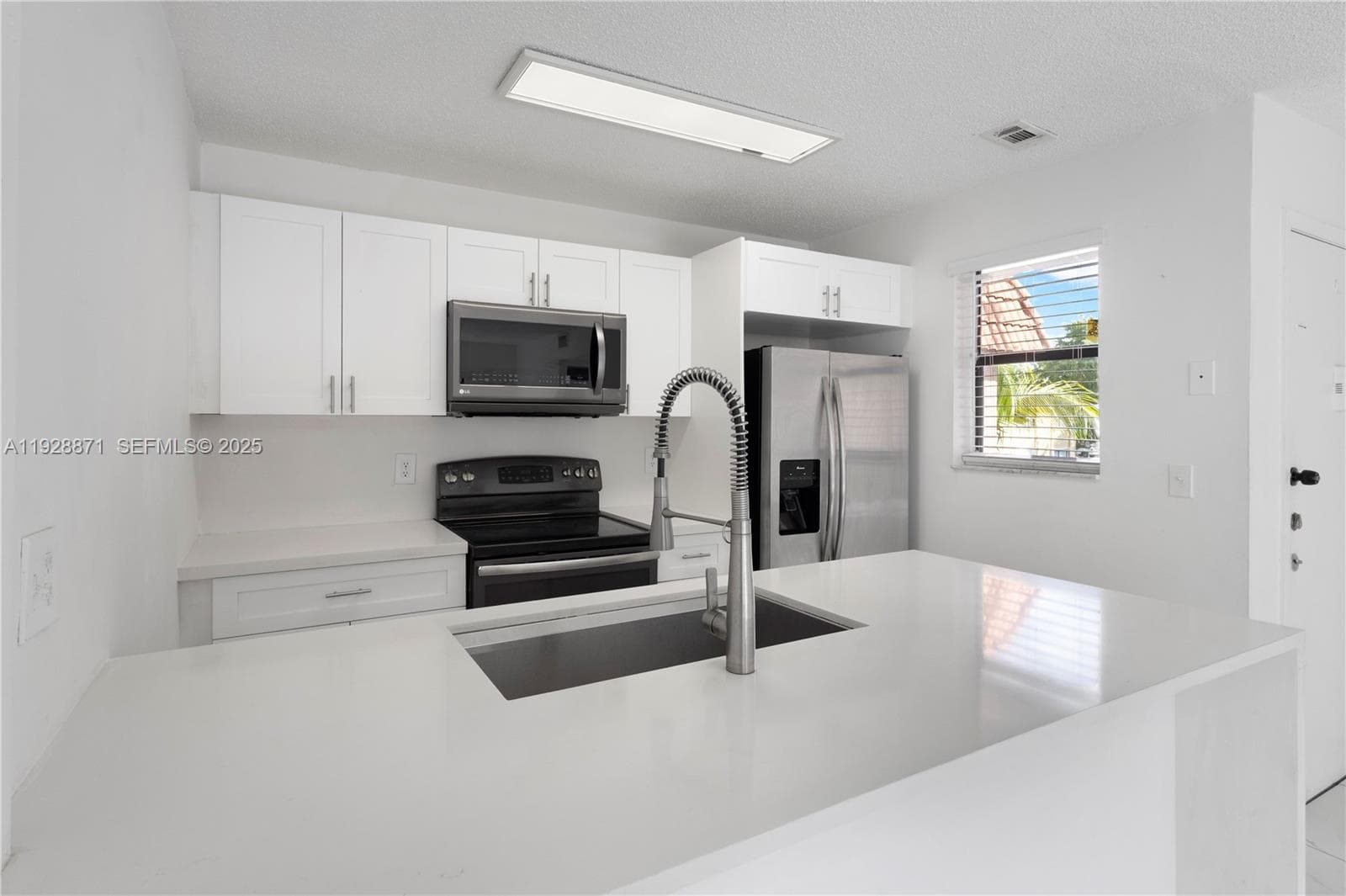 6580 W 27th Ct # 21, Hialeah FL 33016 — 1
