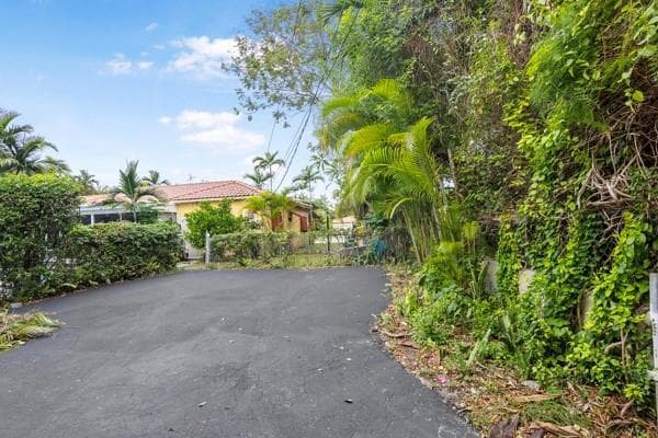 54 NE 103rd Street, Miami Shores FL 33138 — 36