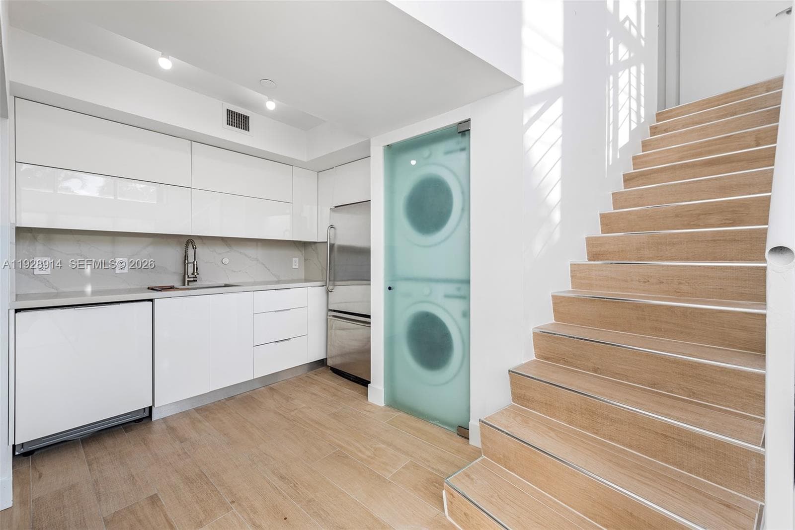 221 Jefferson Ave # 2, Miami Beach FL 33139 — 4