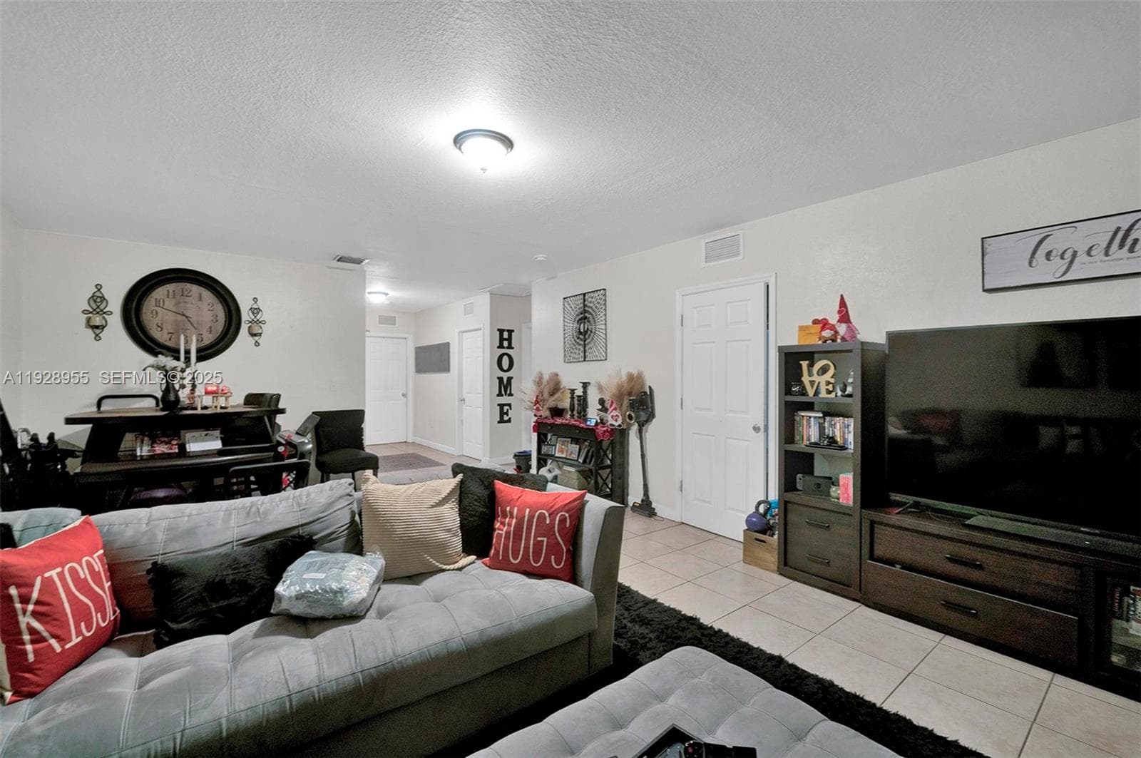 1910 NW 72nd St, Miami FL 33147 — 23