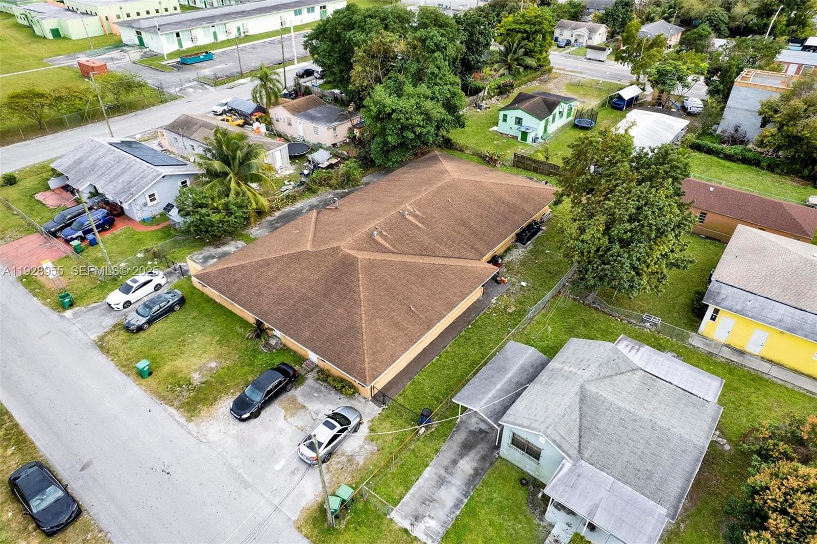 1910 NW 72nd St, Miami FL 33147 — 6