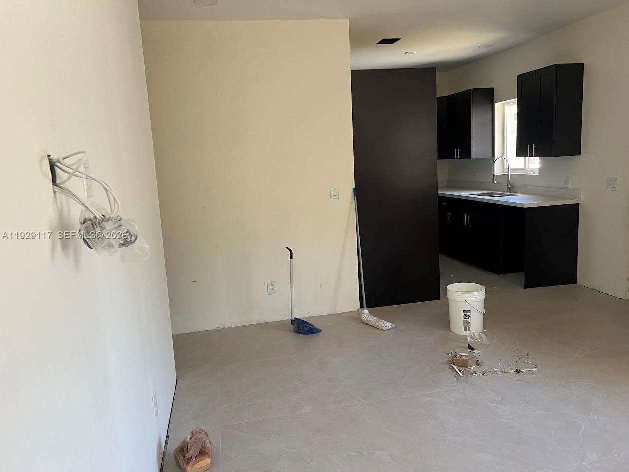 9254 NW 3rd Ave, Miami FL 33150 — 18