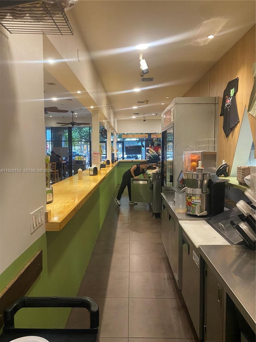 34 SW 8TH ST, Miami FL 33130 — 11