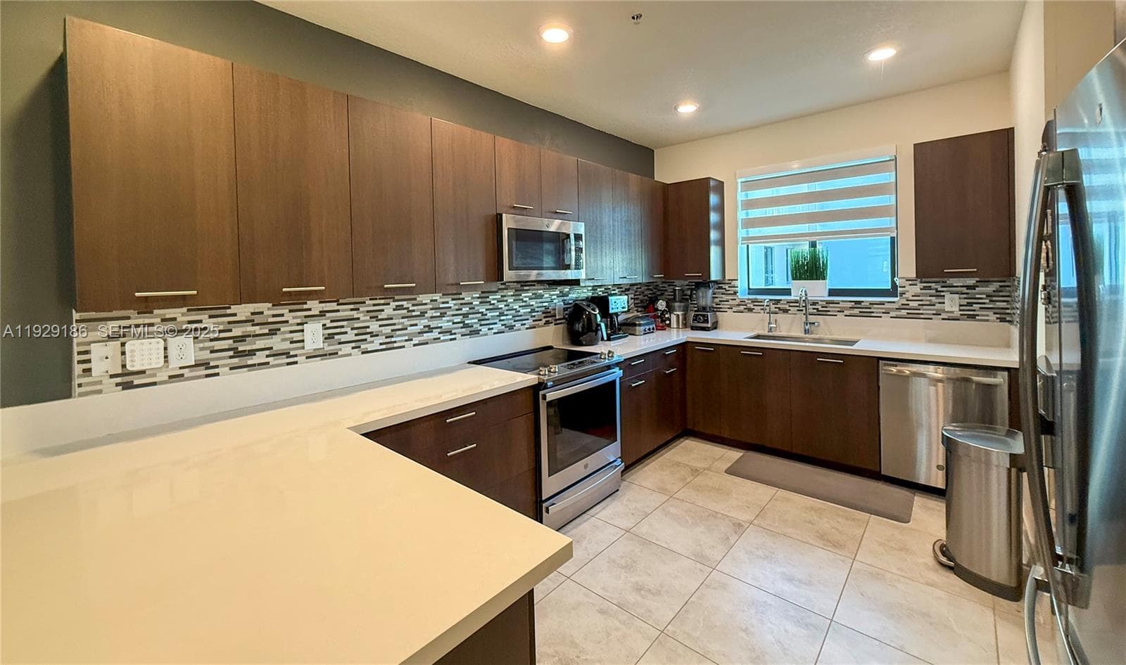4654 NW 84th Ave, Doral FL 33166 — 3