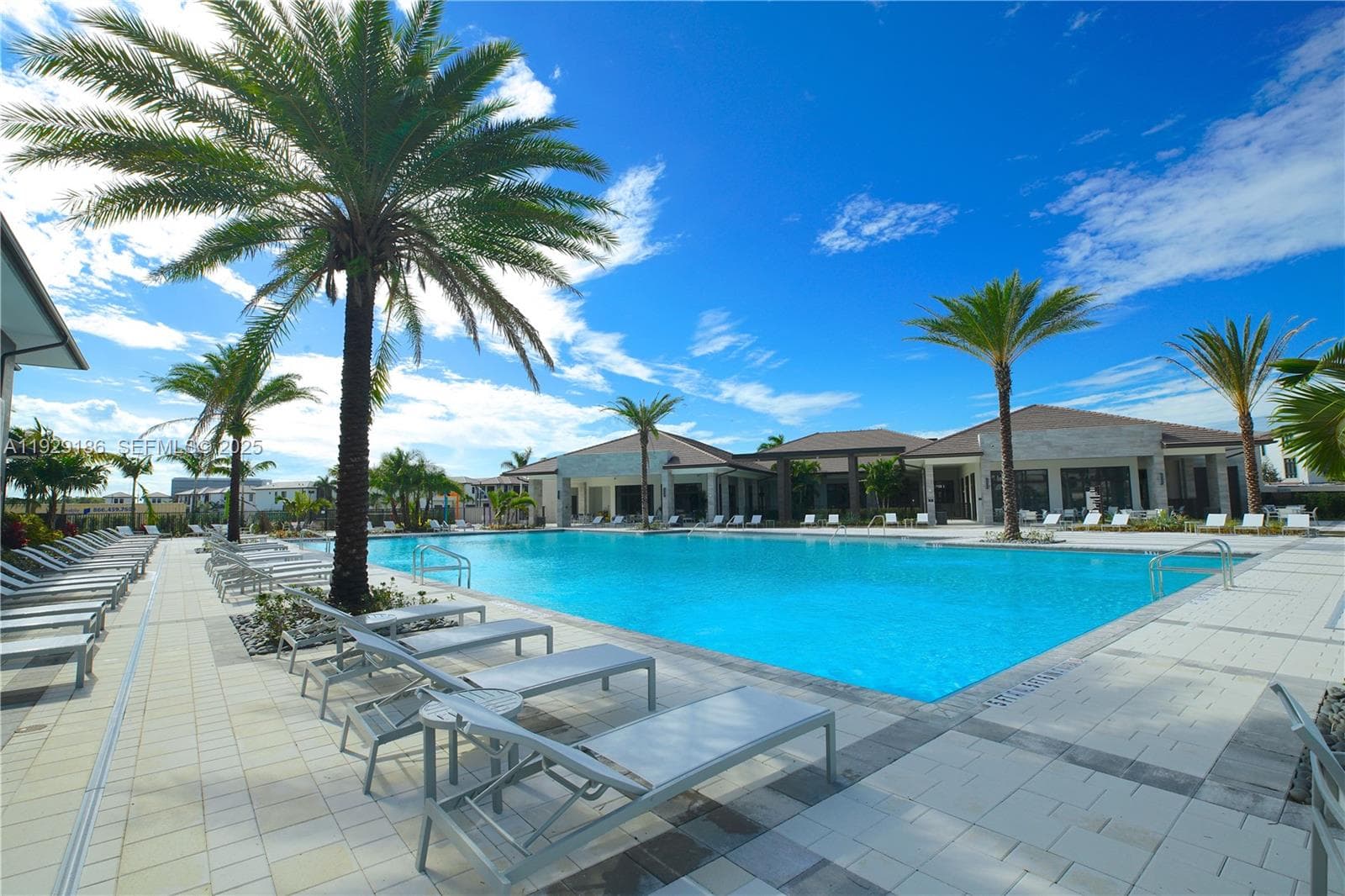 4654 NW 84th Ave, Doral FL 33166 — 54