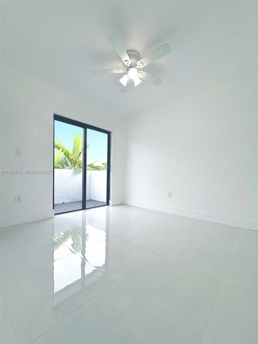 3079 NW 11th St # 3053, Miami FL 33125 — 3