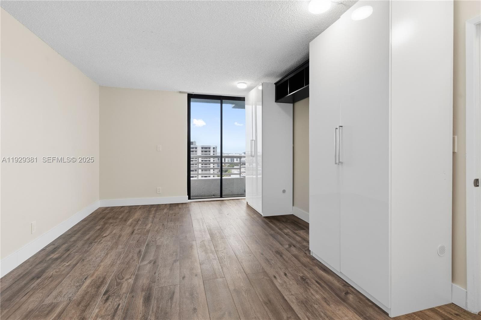 3300 NE 192nd St, Aventura FL 33180 — 12
