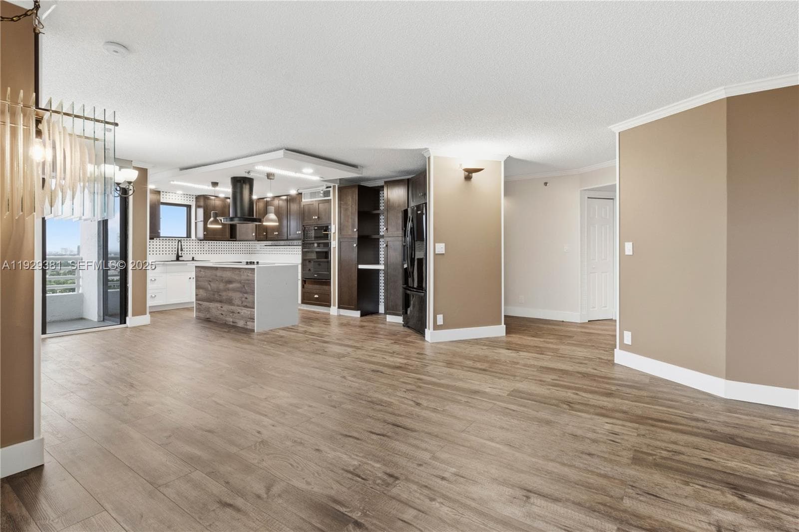 3300 NE 192nd St, Aventura FL 33180 — 3