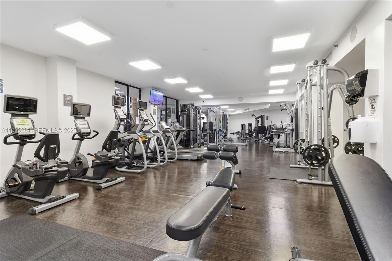 3300 NE 192nd St, Aventura FL 33180 — 24