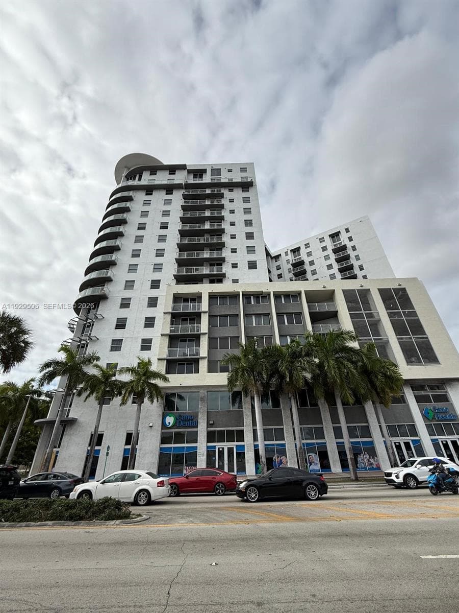 1 Glen Royal Pkwy # 1612, Miami FL 33125 — 2