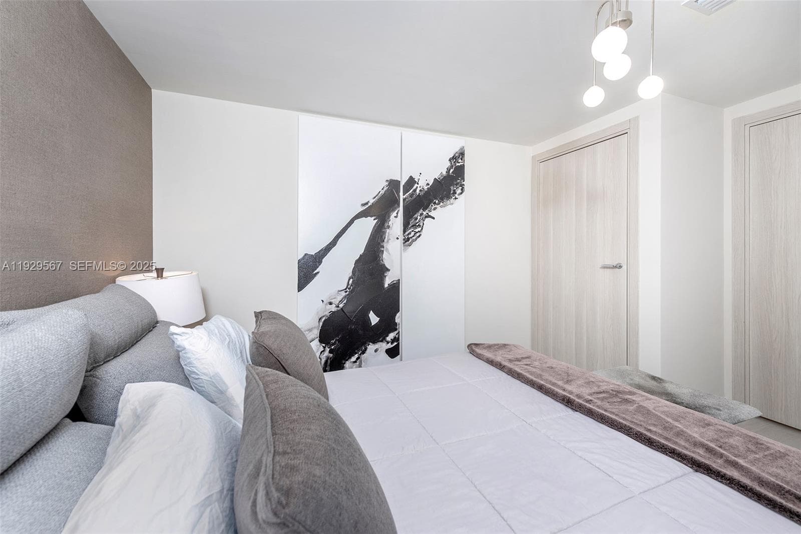 1000 Brickell Plz # 4005, Miami FL 33131 — 13