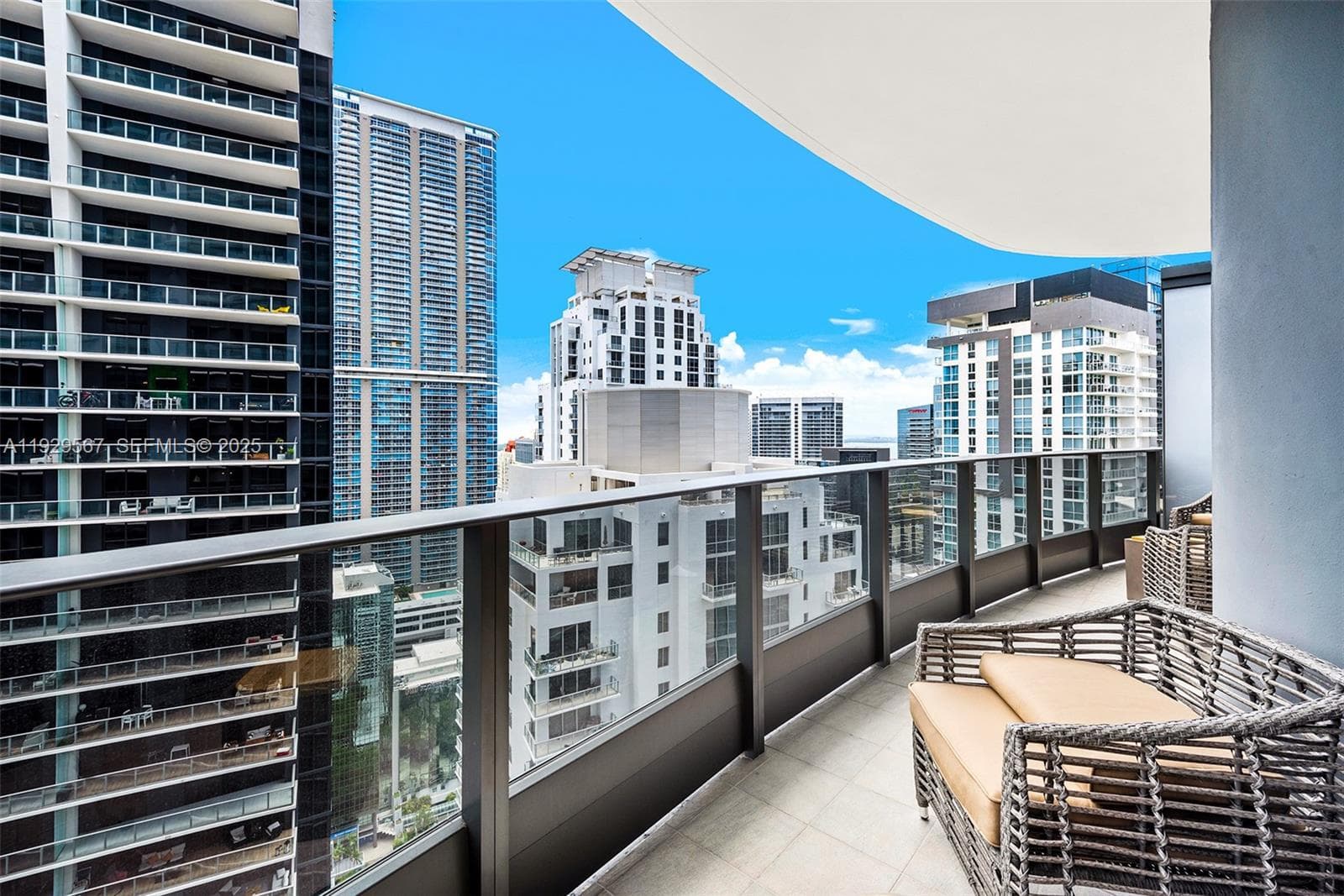 1000 Brickell Plz # 4005, Miami FL 33131 — 16