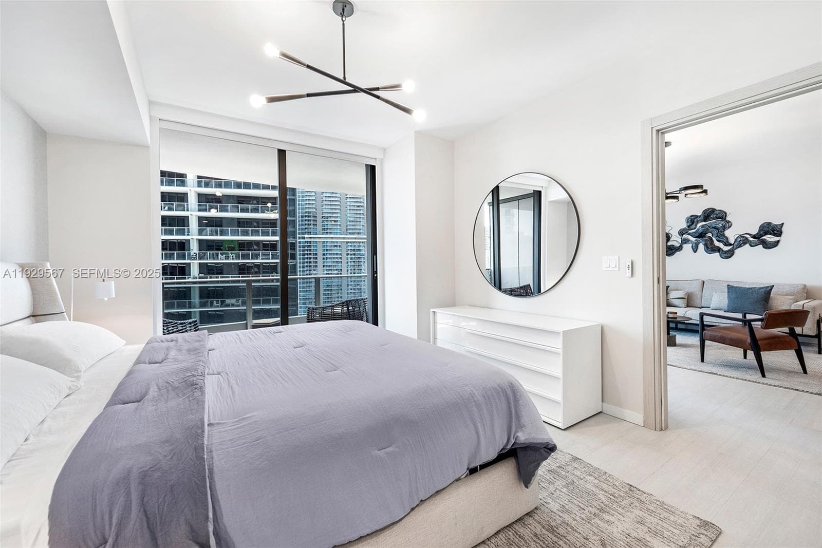 1000 Brickell Plz # 4005, Miami FL 33131 — 9