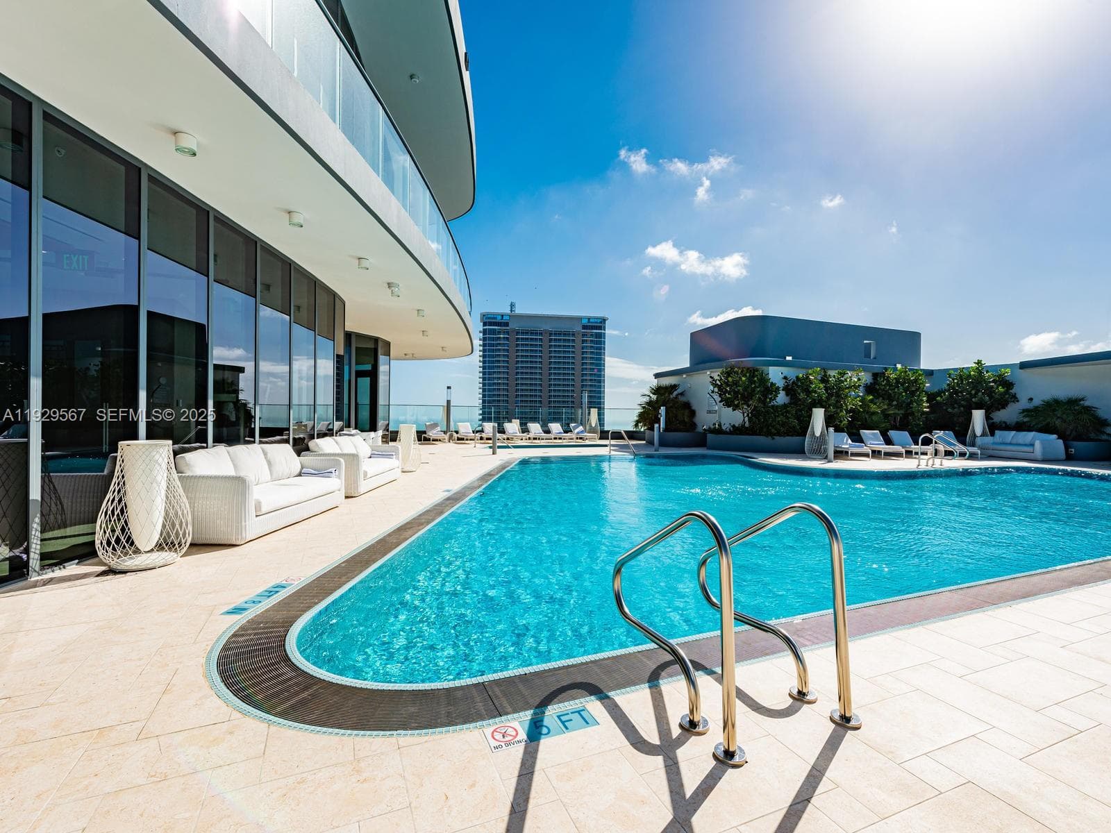1000 Brickell Plz # 4005, Miami FL 33131 — 21