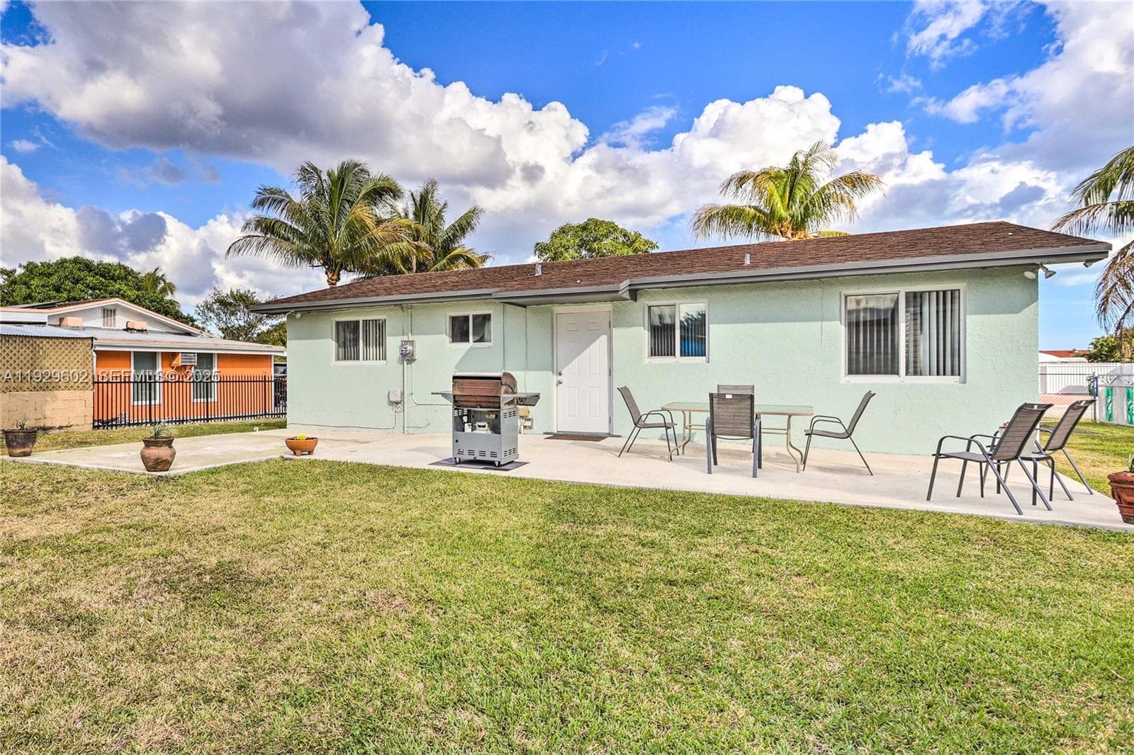 19662 SW 120th Ave, Miami FL 33177 — 25