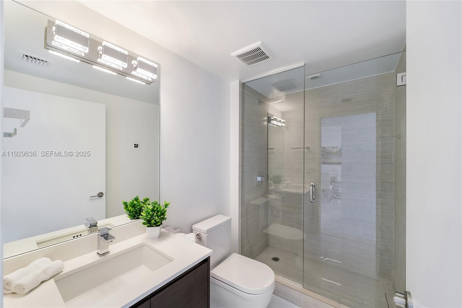 300 Sunny Isles Blvd # 2203, Sunny Isles Beach FL 33160 — 45