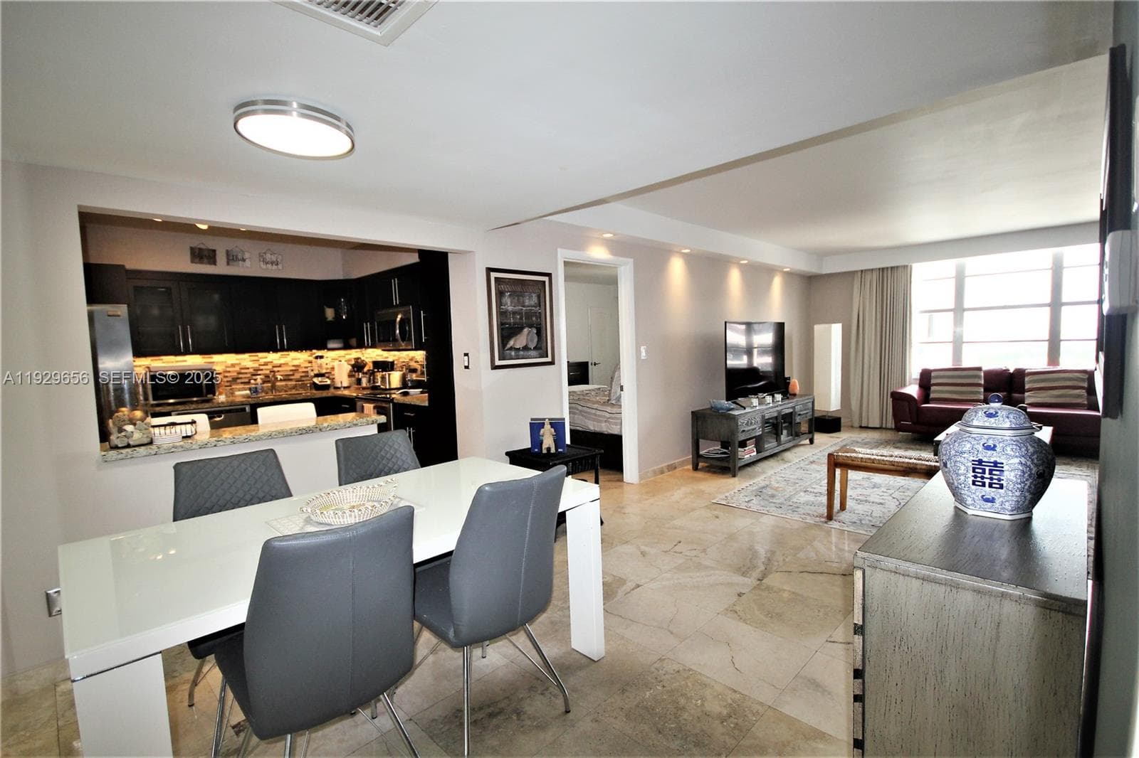 5161 Collins Ave # 1610, Miami Beach FL 33140 — 18