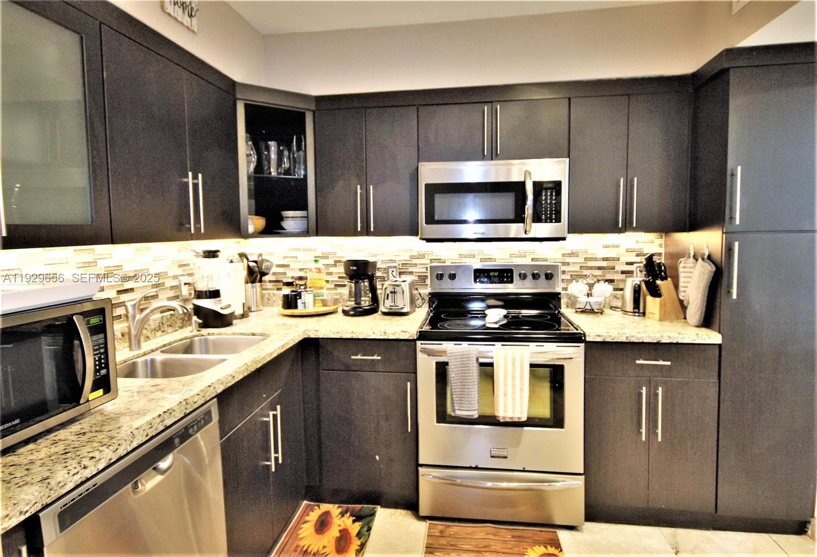 5161 Collins Ave # 1610, Miami Beach FL 33140 — 15