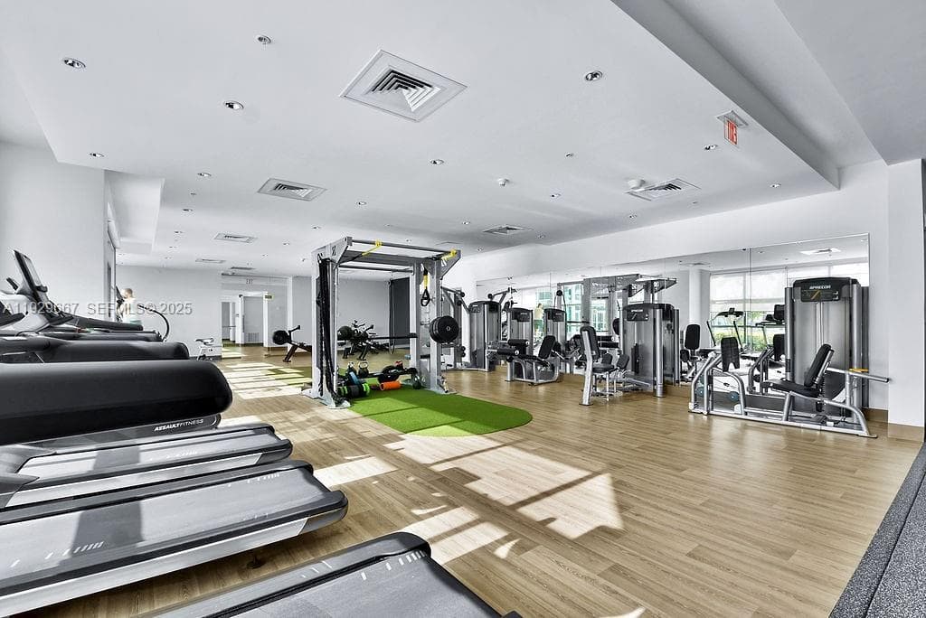 3301 NE 1st Ave # H2509, Miami FL 33137 — 42