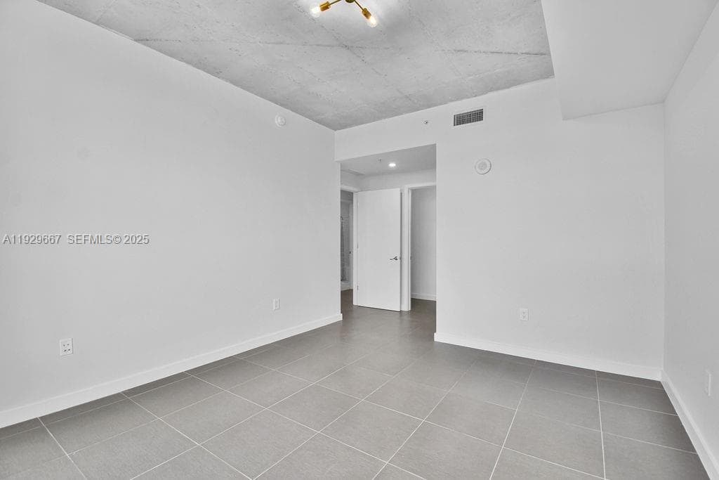 3301 NE 1st Ave # H2509, Miami FL 33137 — 32