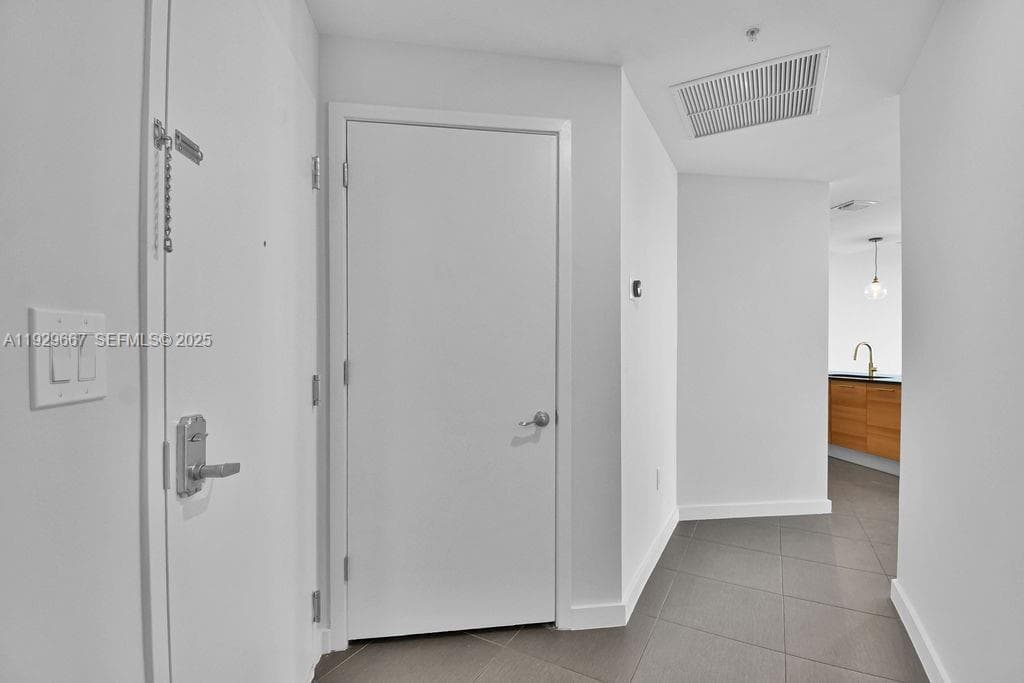 3301 NE 1st Ave # H2509, Miami FL 33137 — 38