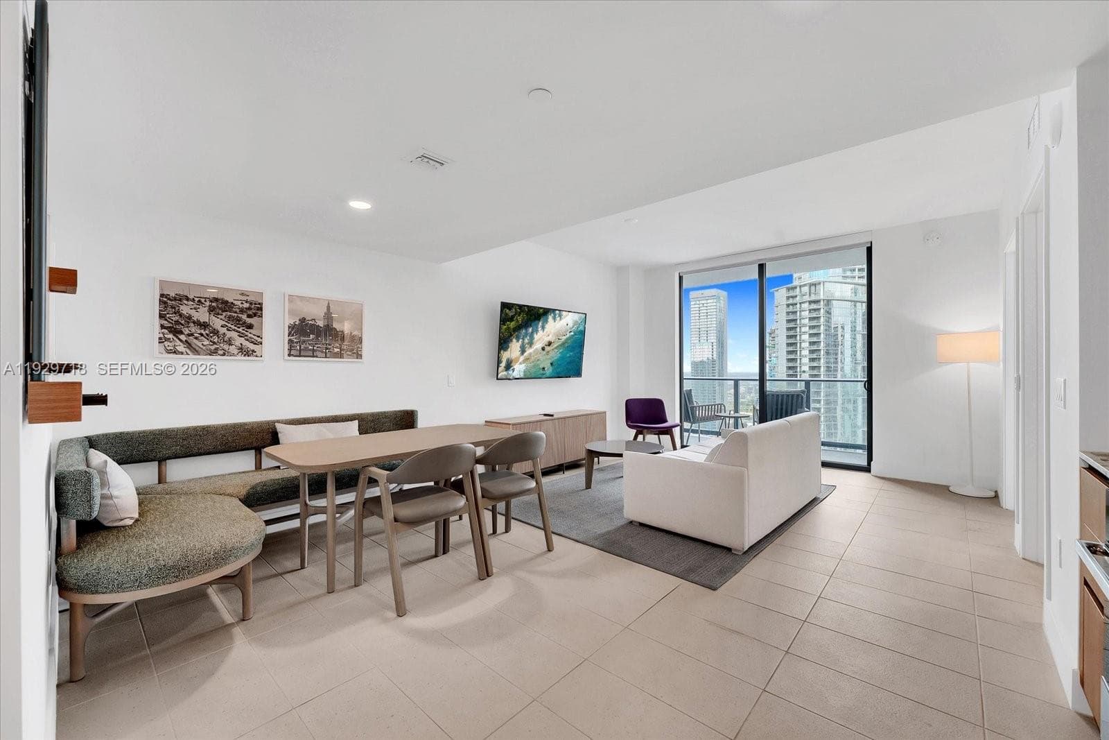 159 NE 6th St # 3811, Miami FL 33132 — 2