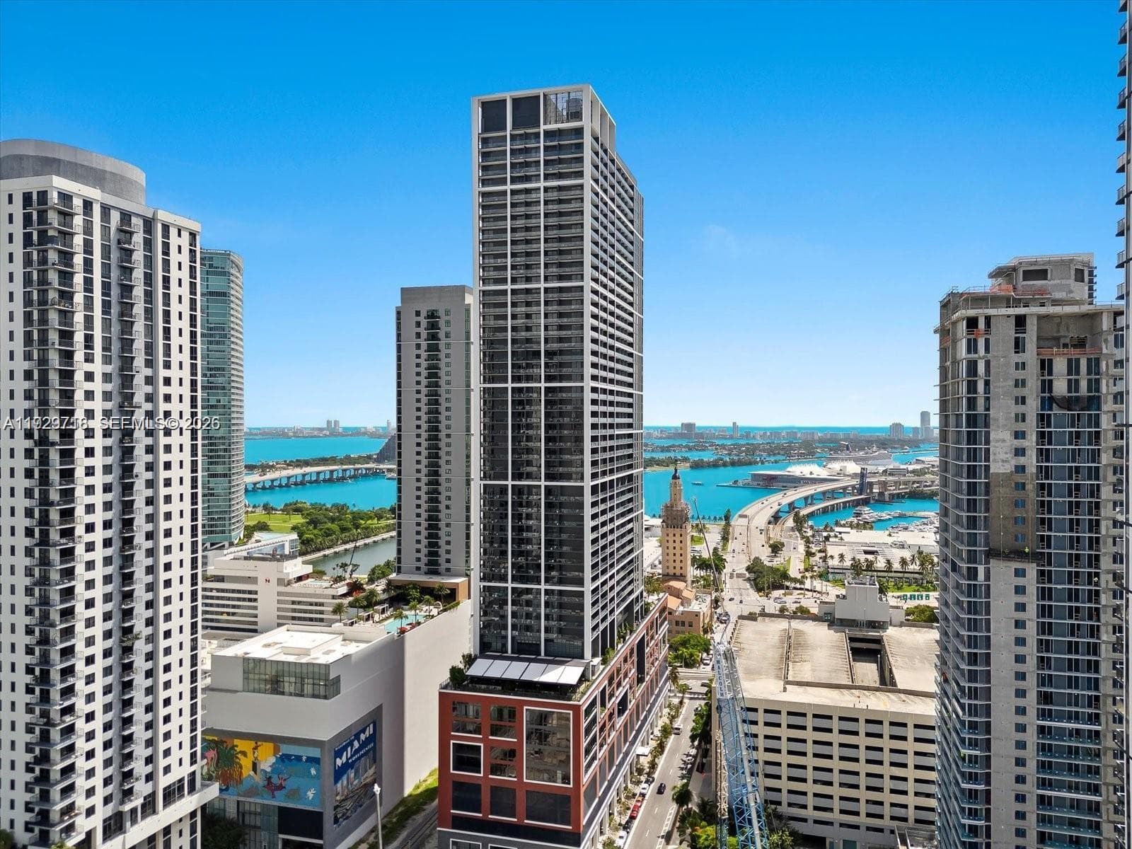 159 NE 6th St # 3811, Miami FL 33132 — 32