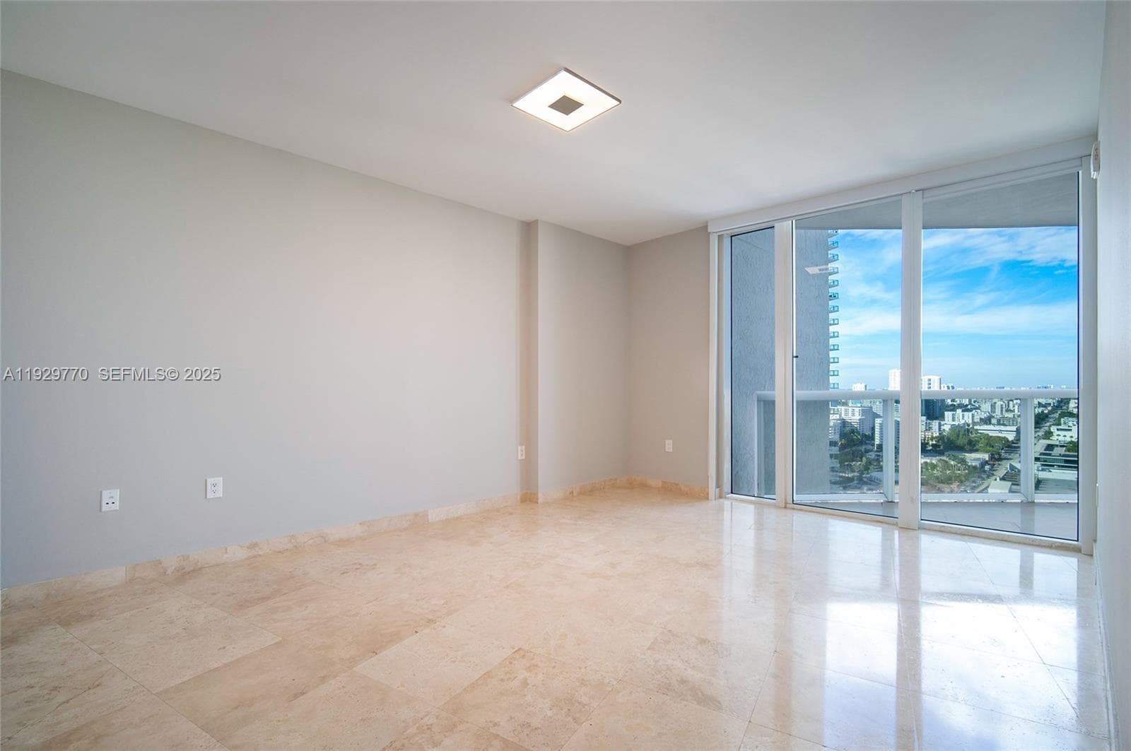 400 Alton Rd # 2309, Miami Beach FL 33139 — 9