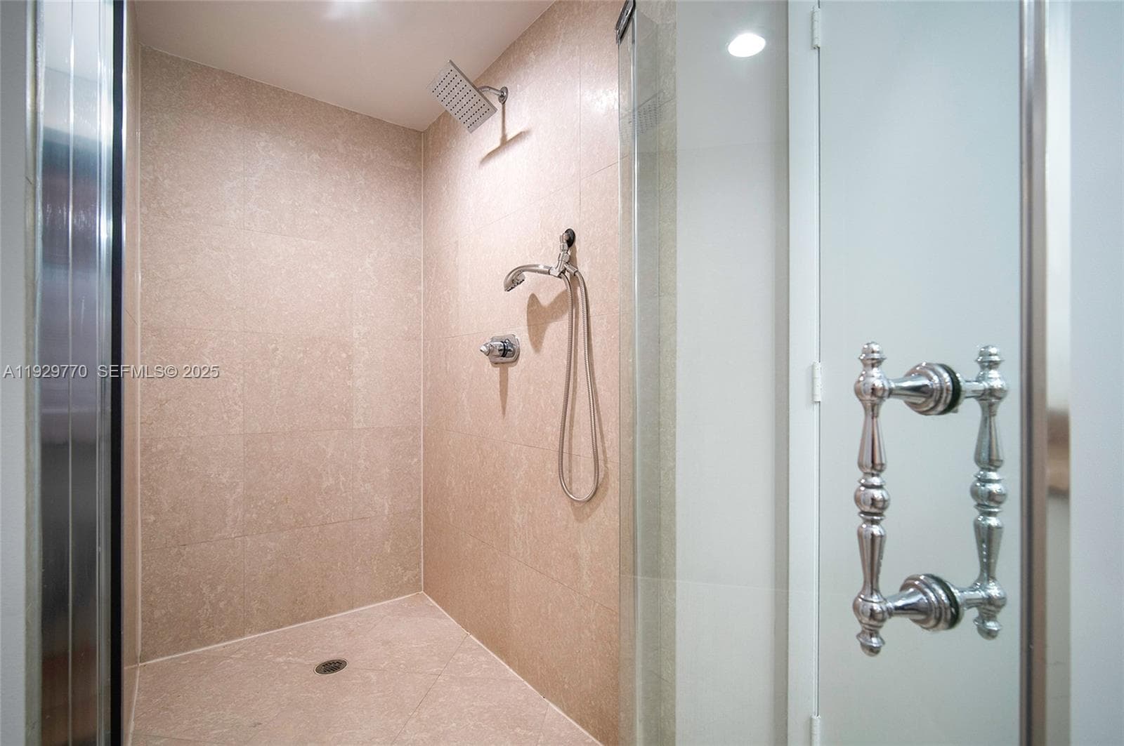 400 Alton Rd # 2309, Miami Beach FL 33139 — 10
